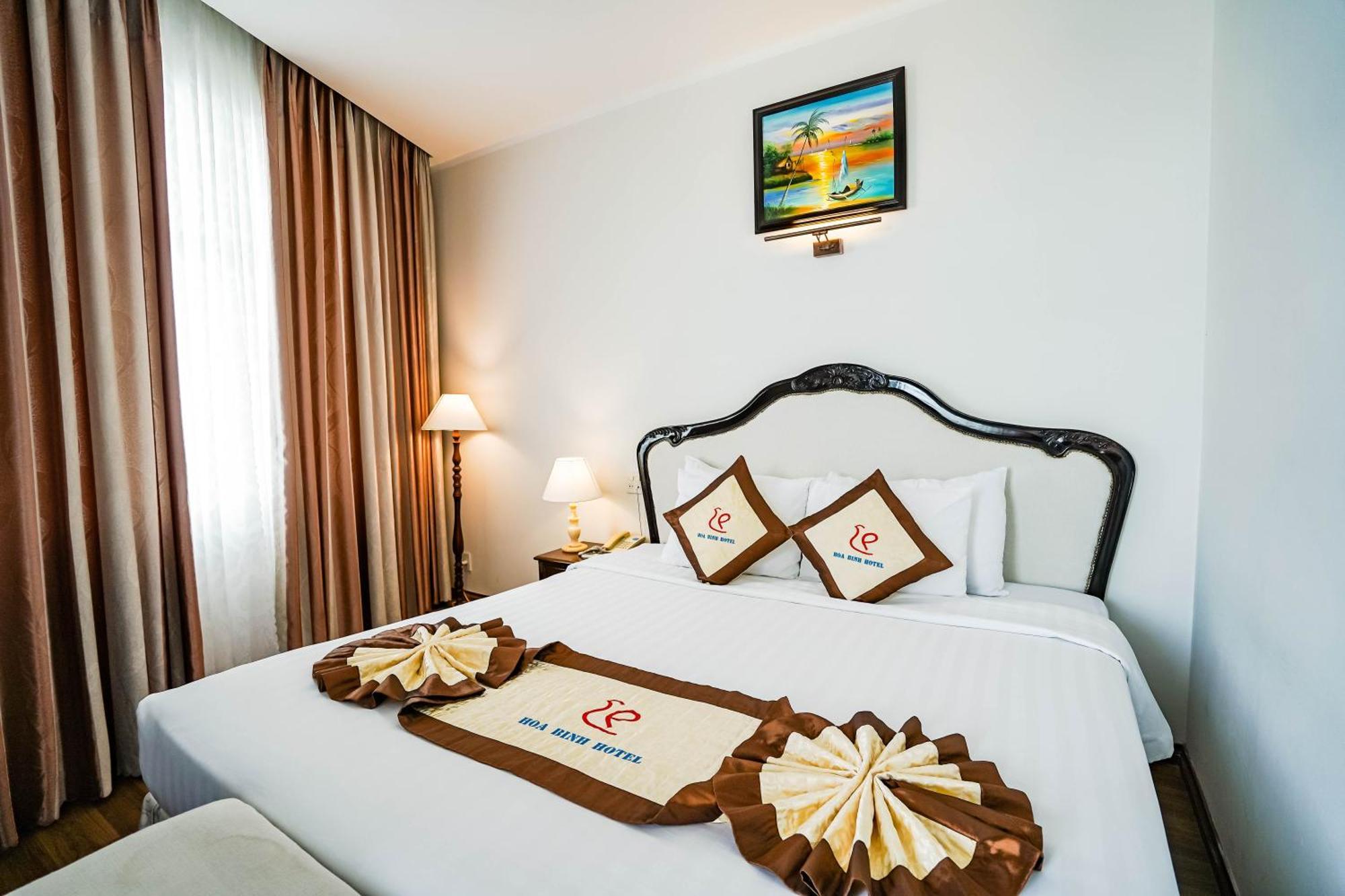 Hoa Binh 1 Hotel Long Xuyên Exterior foto